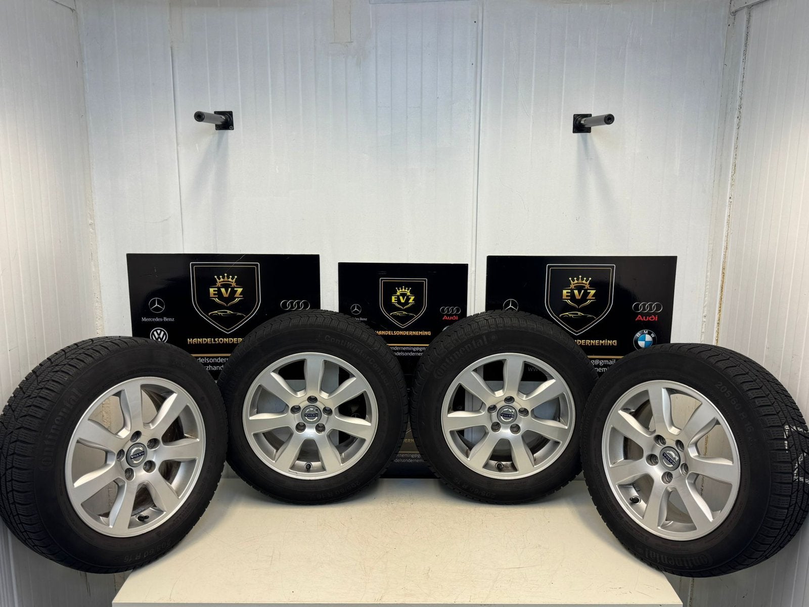 Org.Volvo V70/S60/V60/S80 winterset met velgen 205/60R16, Gebruikt, 16 inch, Banden en Velgen, EVZ Handelsonderneming