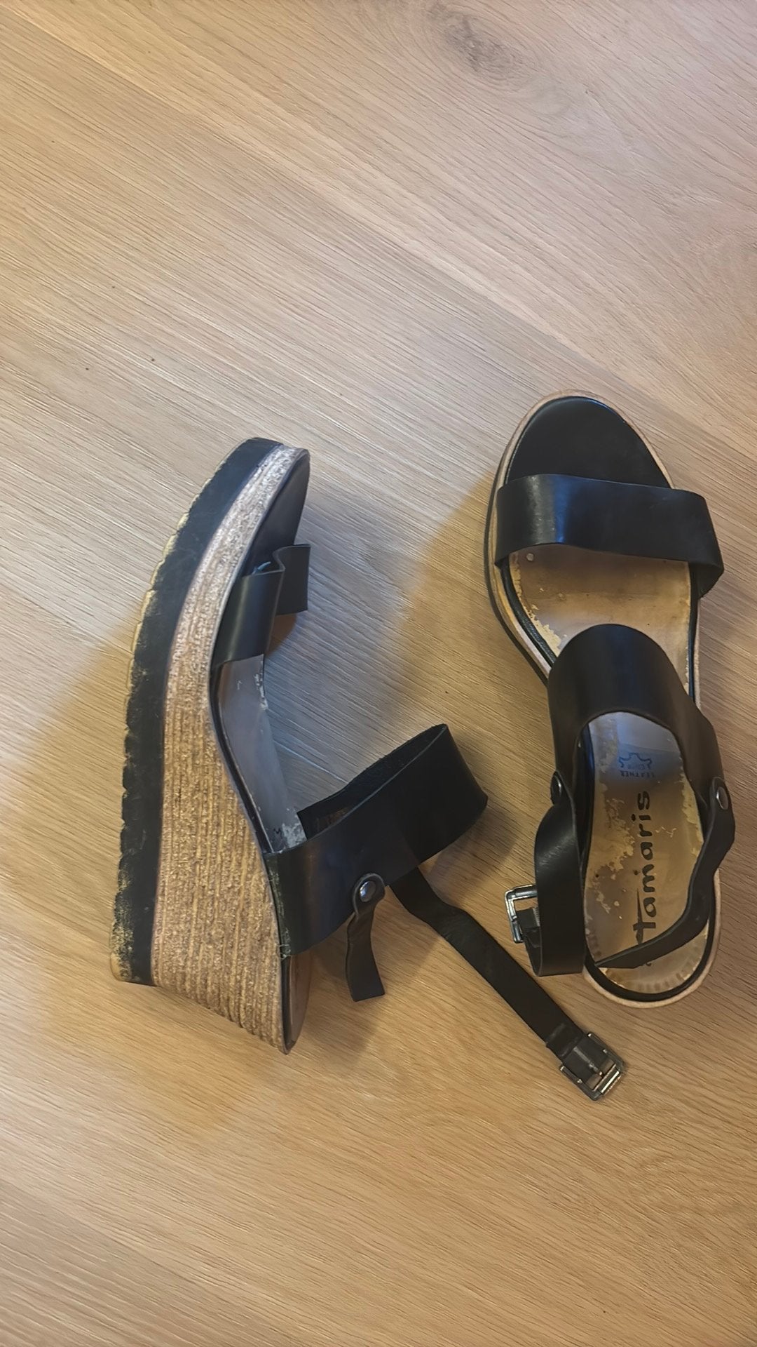 Tamaris sleehak sandalen gratis - maat 39, Ophalen, Zo goed als nieuw, Sandalen of Muiltjes