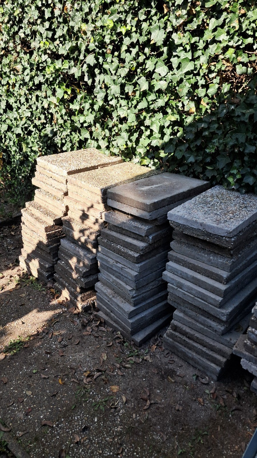 Gratis Terrastegels 40x60 cm (ca. 65 stuks), Ophalen, Gebruikt, 10 m² of meer, Beton
