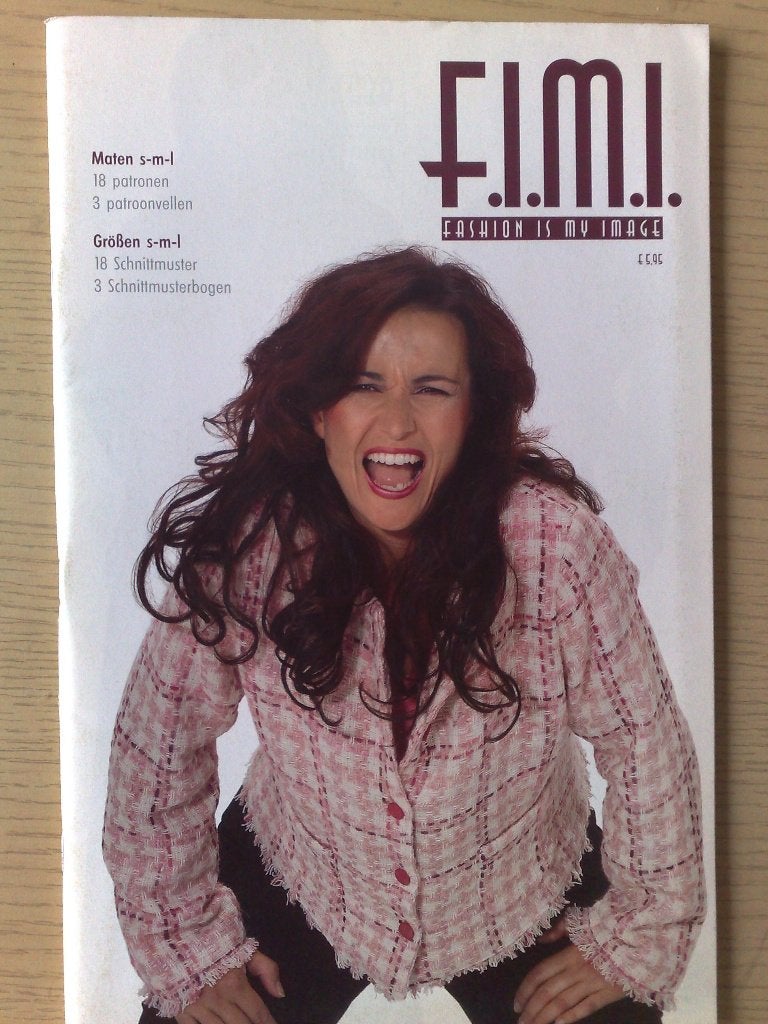 F.I.M.I fashion is my image kledingpatronenboek Maat S M L, Hobby en Vrije tijd, Kledingpatronen, Verzenden, Zo goed als nieuw