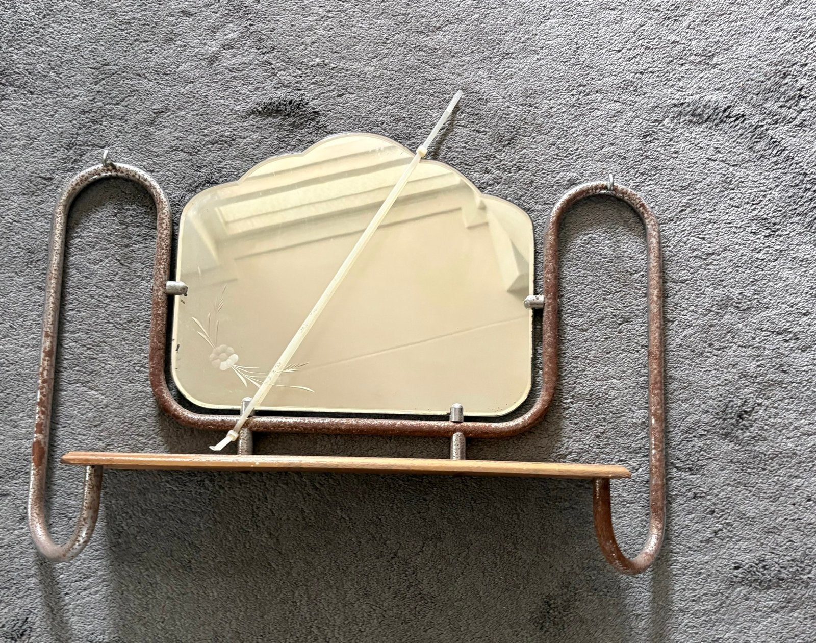 Brocante spiegel, Ophalen