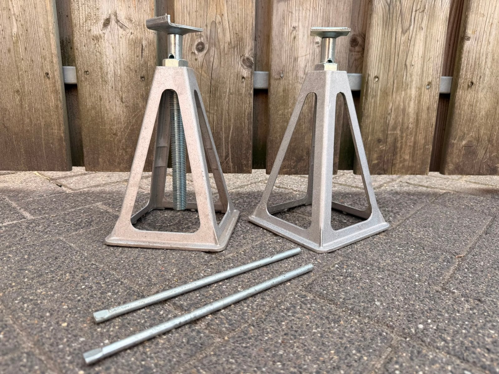 Caravan uitdraaisteunen - set van 2, Caravans en Kamperen, Caravan accessoires, Ophalen of Verzenden, Gebruikt