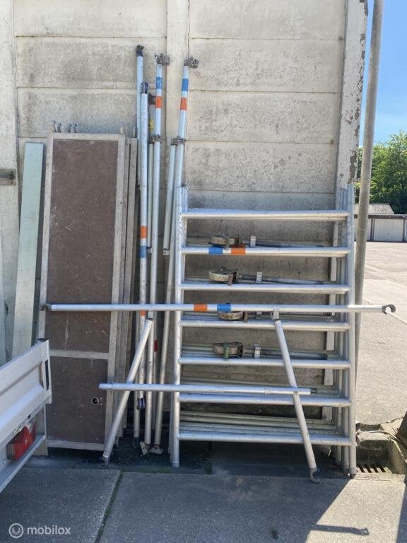 Solide rolsteiger 135x250x7,20WH, Doe-het-zelf en Verbouw, Steigers, Gebruikt, Solide, Ophalen of Verzenden, Solide