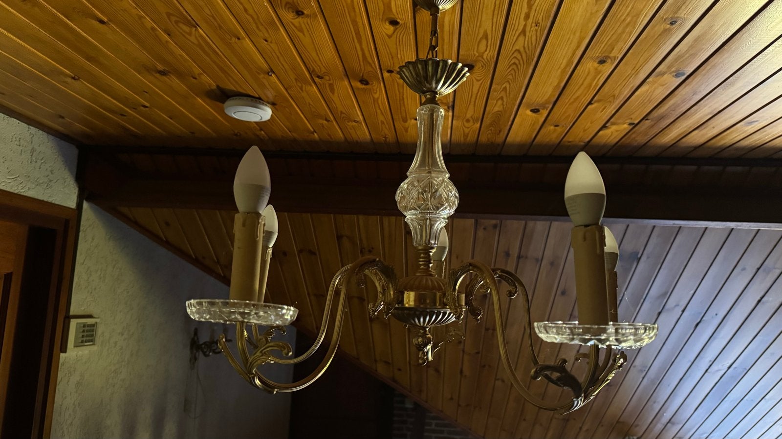 Klassieke kroonluchter met 5 armen en glazen details, Ophalen, Gebruikt, Glas, E14 (klein)
