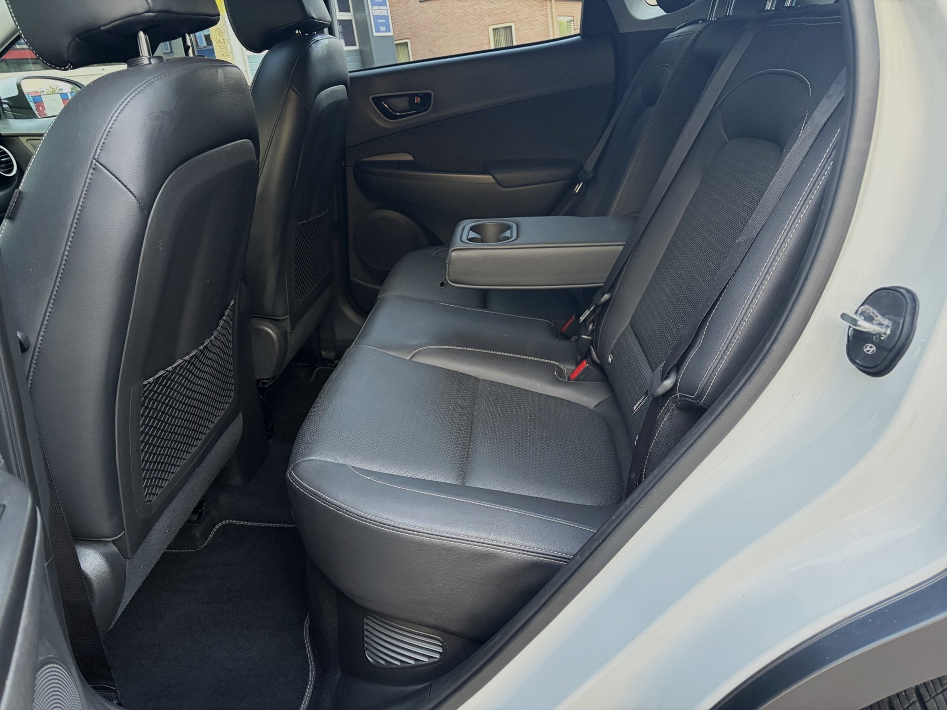 Foto 22 van Hyundai Kona 1.6 GDI HEV Premium