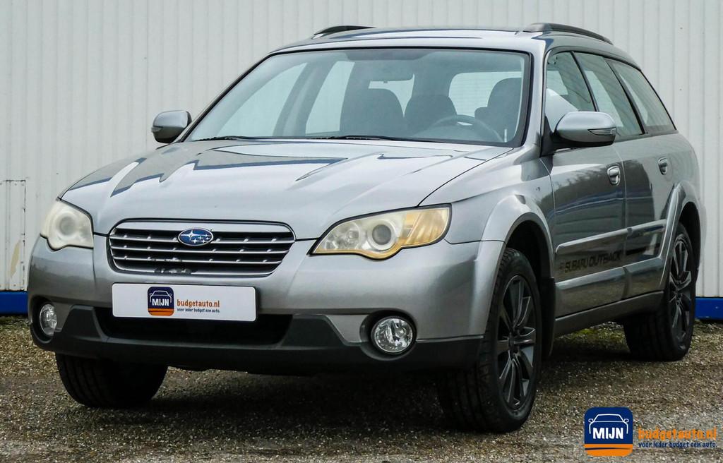 Subaru Outback 2.5i Comfort 4WD - NIEUWE APK, Stof, Zwart, 4 cilinders, Handgeschakeld
