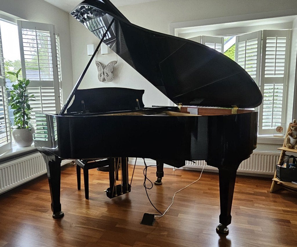 Kawai KG-1 Vleugel, Muziek en Instrumenten, Piano's, Zo goed als nieuw, Vleugel, Zwart, Hoogglans, Ophalen