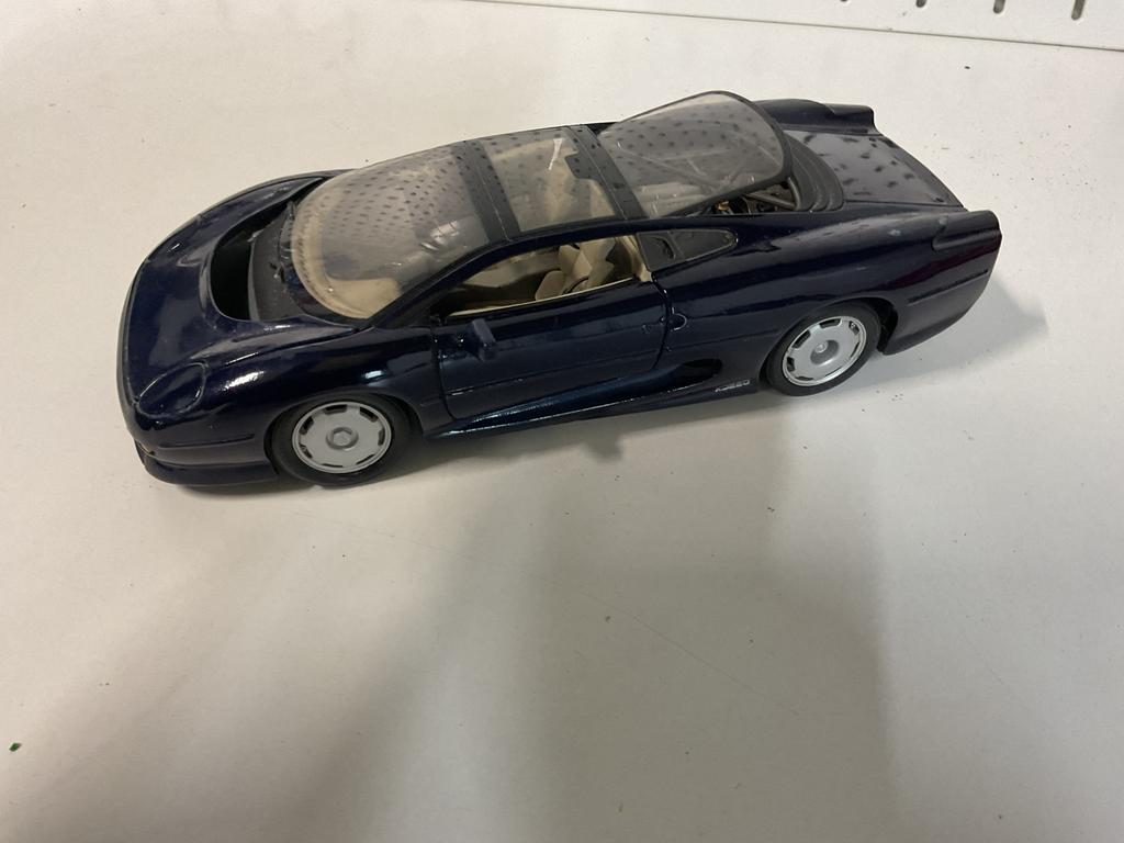 Jaguar XJ 220 1:18, Ophalen, Gebruikt, Auto