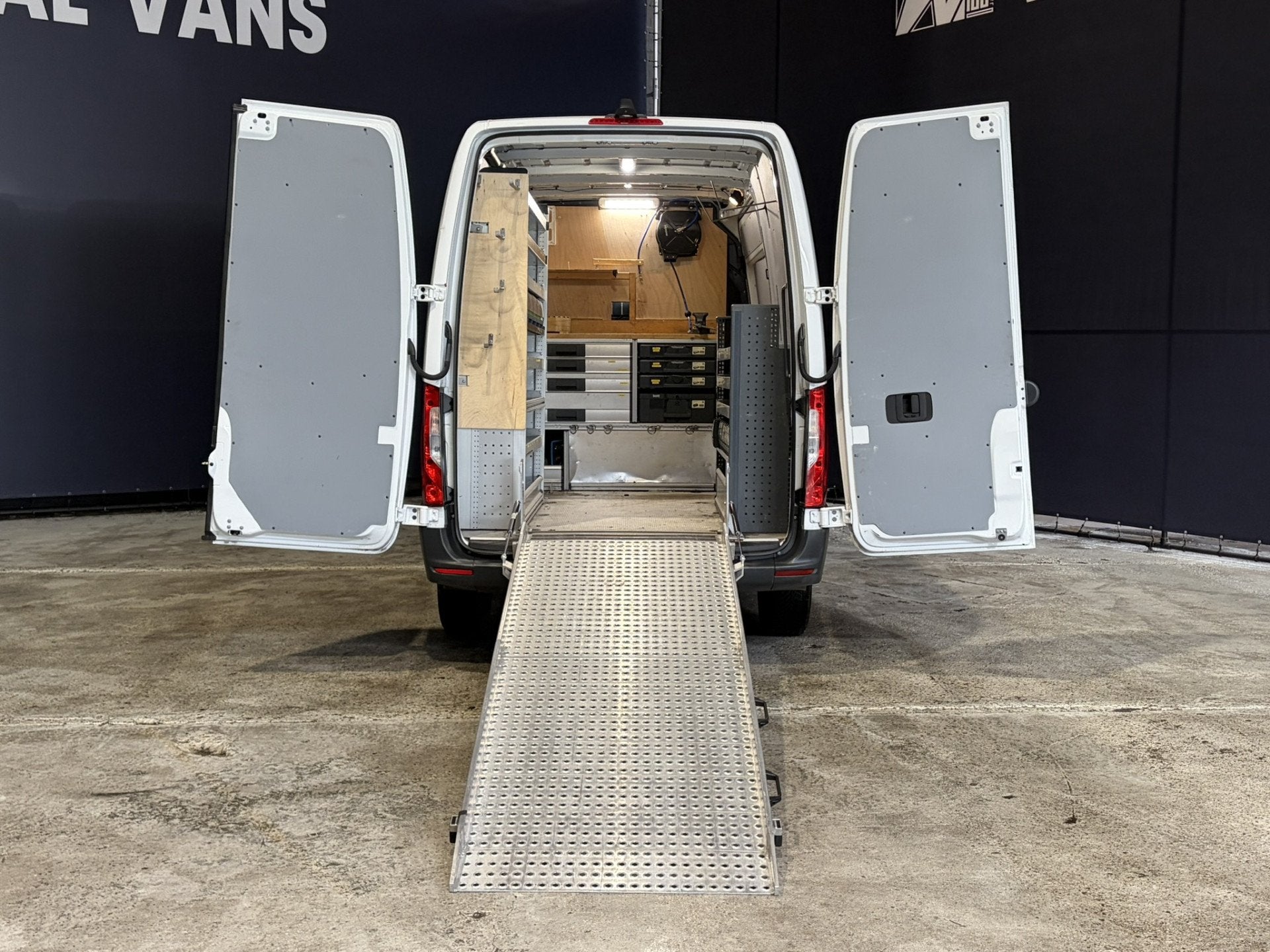Mercedes-Benz Sprinter 311 CDI L2H2 Inrichting Oprijplaat Eu, 13 km/l, Gebruikt, 4 cilinders, 2000 kg