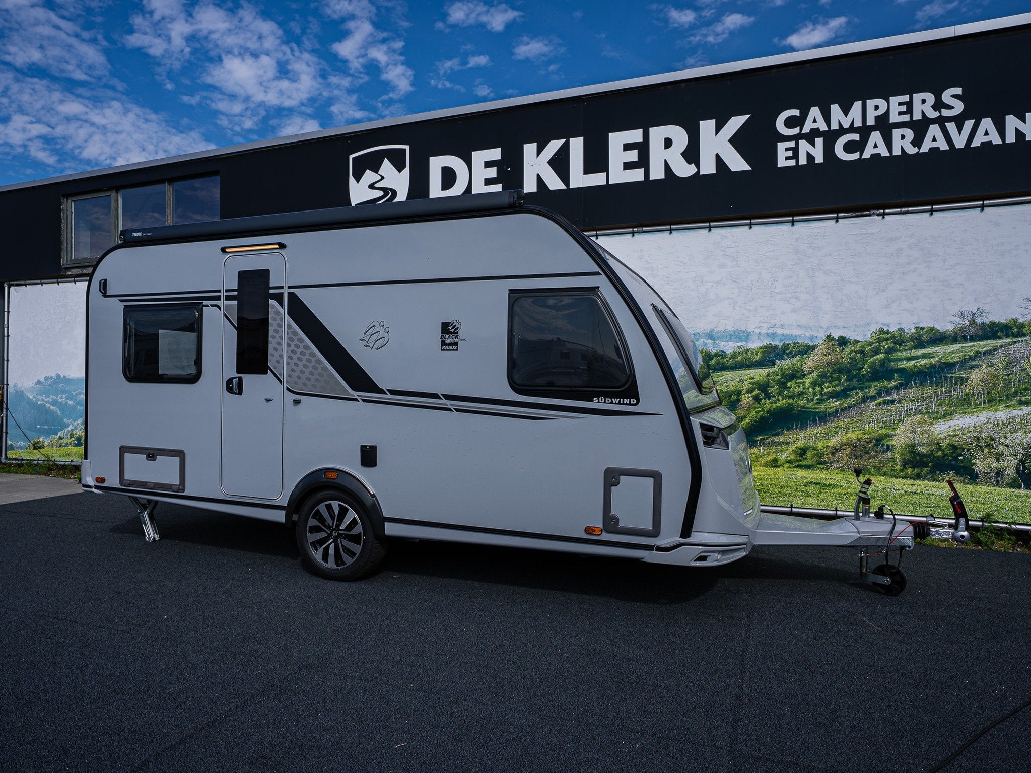 Knaus SUDWIND 450 FU Black Selection / 50% Deals (bj 2027), Bedrijf, Info@deklerkcaravans.nl, 6 tot 7 meter, Knaus