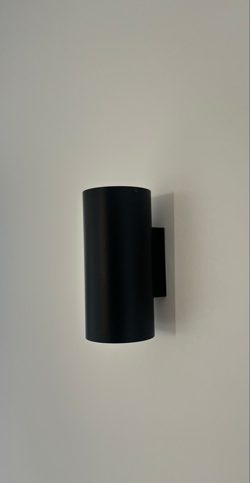 Moderne Zwarte Cilinder Up/Down Wandlamp GU10 Koperkleur, Ophalen, Up-/downlighter, Zwart, GU10