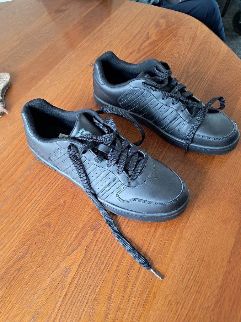 Nieuwe K-Swiss heren sneakers - Zwart, Zwart, Ophalen of Verzenden, Sneakers of Gympen, Nieuw