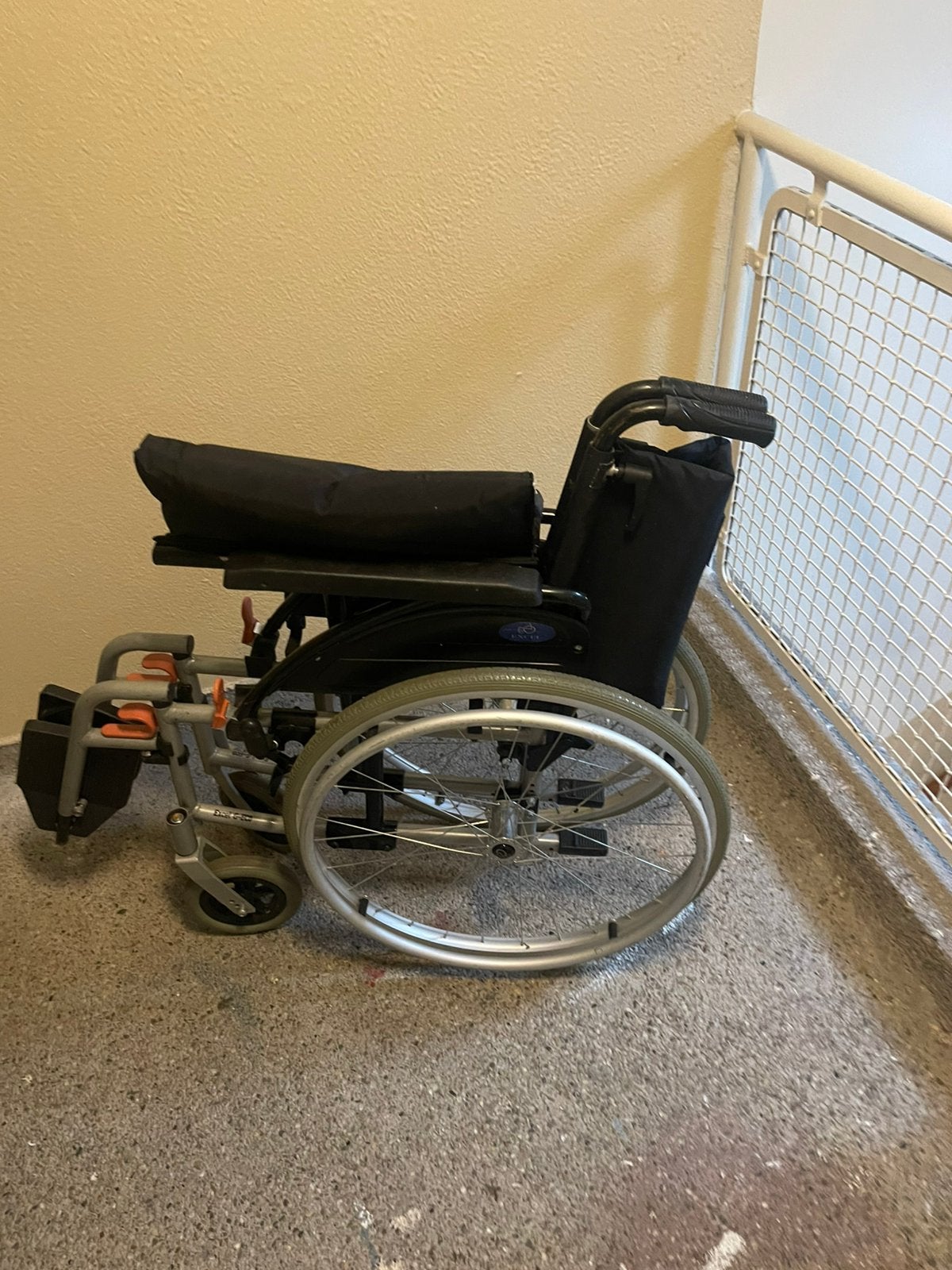 Rolstoel, Diversen, Rolstoelen, Ophalen of Verzenden, Inklapbaar, Gebruikt, Duwrolstoel