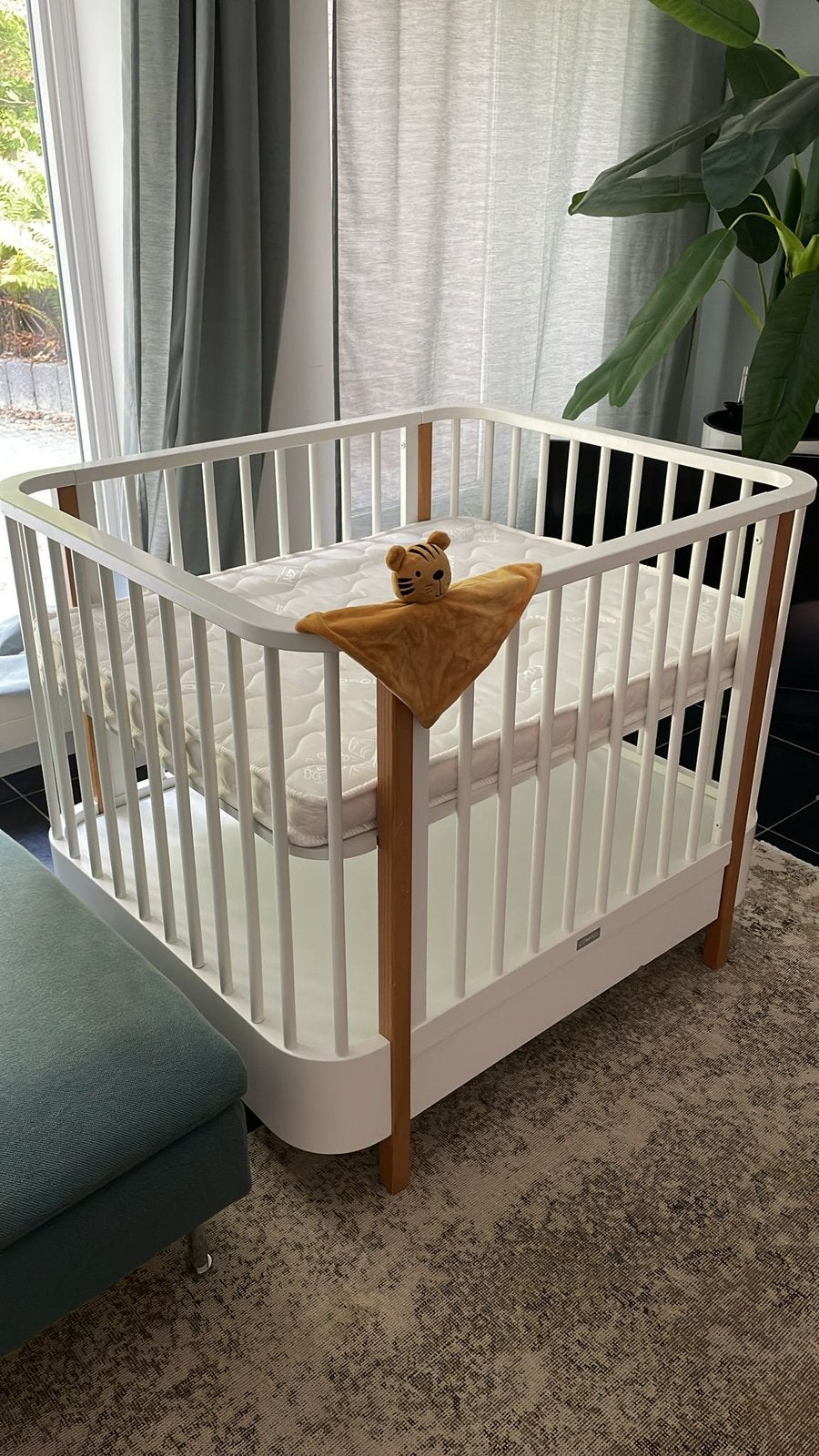 Baby box Coming Kids Feebee, Kinderen en Baby's, Ophalen, Zo goed als nieuw, Vierkant, In hoogte verstelbaar