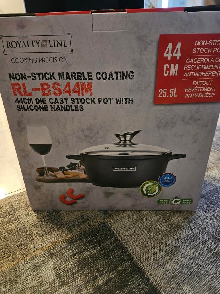 Nieuwe Royalty Line pan 44cm met deksel - Nieuw in doos, Ophalen of Verzenden, Nieuw, Keramische plaat
