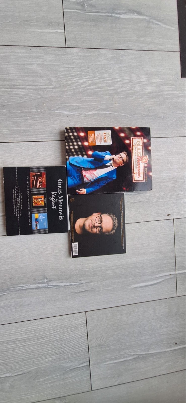 Guus Meeuwis DVD's en CD-box: Live en Vagant Collectie, Cd's en Dvd's, Dvd's | Muziek en Concerten, Gebruikt, Concert, Inclusief DVD