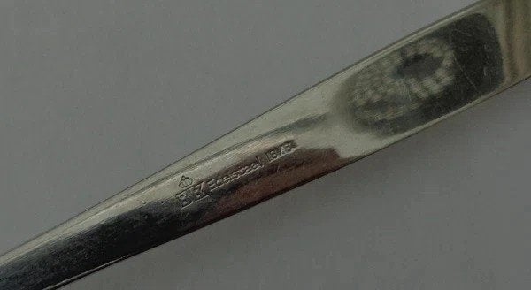 Bk 18-8 gouden taartschep gebakschep 25, Antiek en Kunst, Verzenden