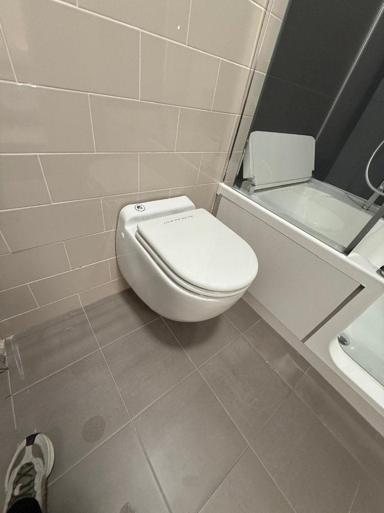 Showroommodel Sanibroyeur comfort toilet wit, Ophalen, Nieuw, Toilet