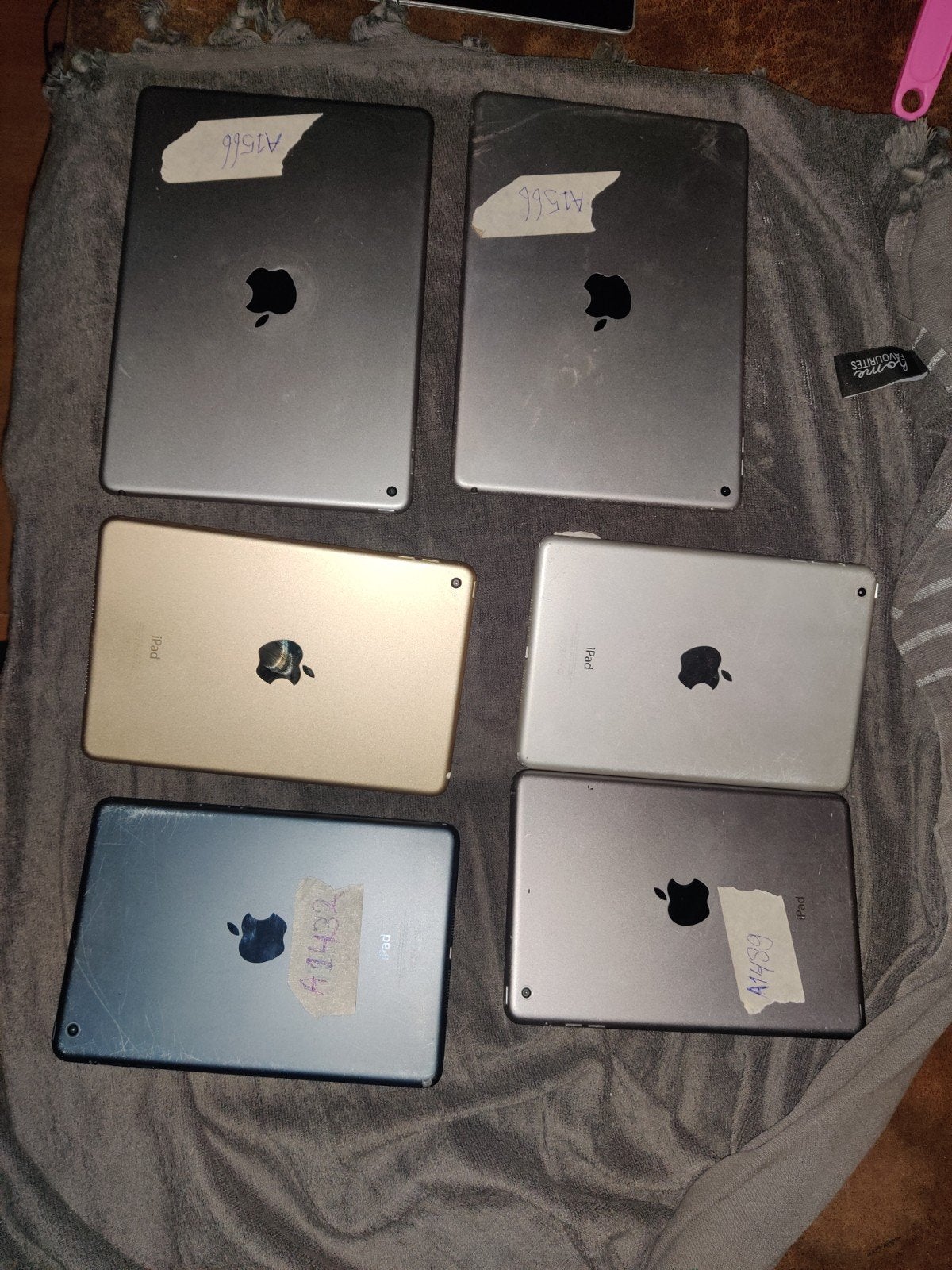 Apple iPads 6totaal 2 grote 4 kleine, Computers en Software, Apple iPads, Ophalen of Verzenden, 10 inch, Wit, 16 GB