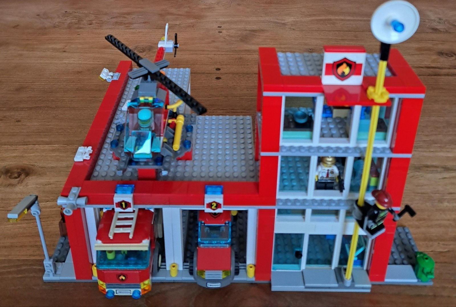 Lego City 60004 Brandweerkazerne (2012), Kinderen en Baby's, Lego, Ophalen of Verzenden, Inclusief instructies, Complete set