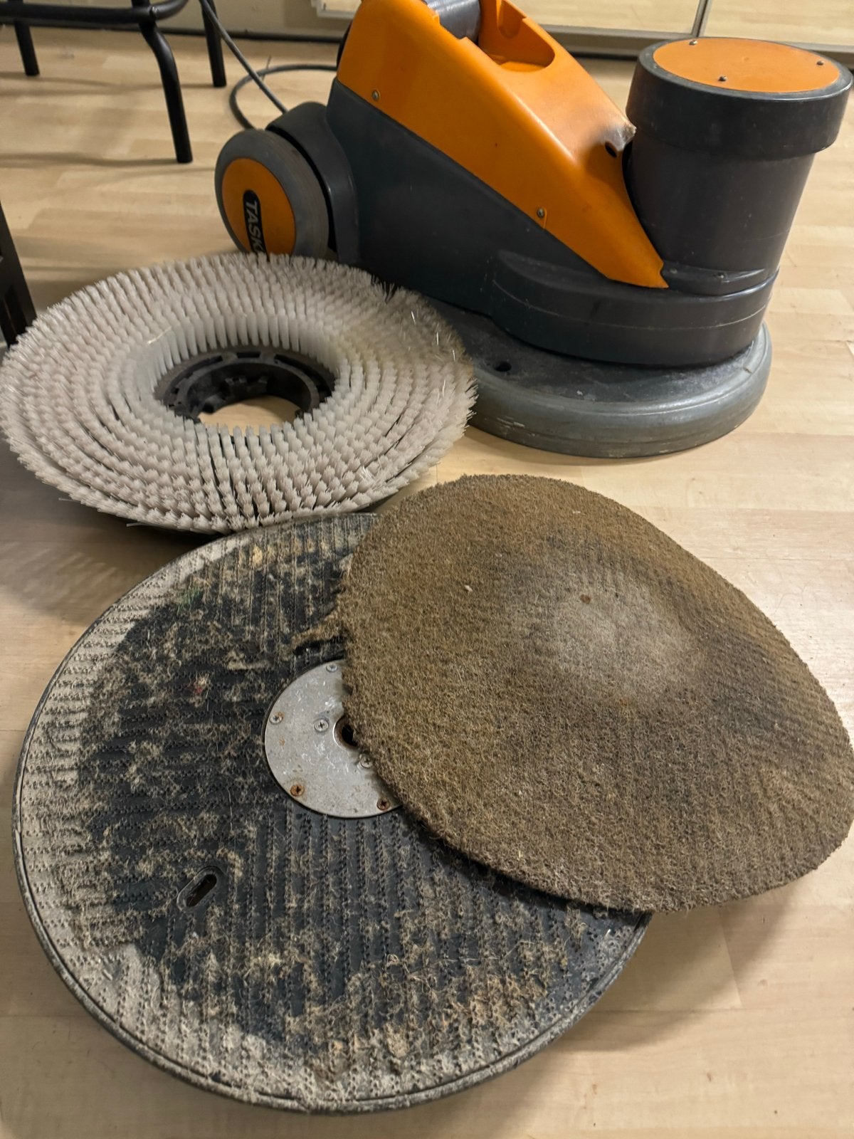 Taski Ergodisc 400 - Professionele Schrob- en Boenmachine, Ophalen of Verzenden, Gebruikt, Schrobmachine