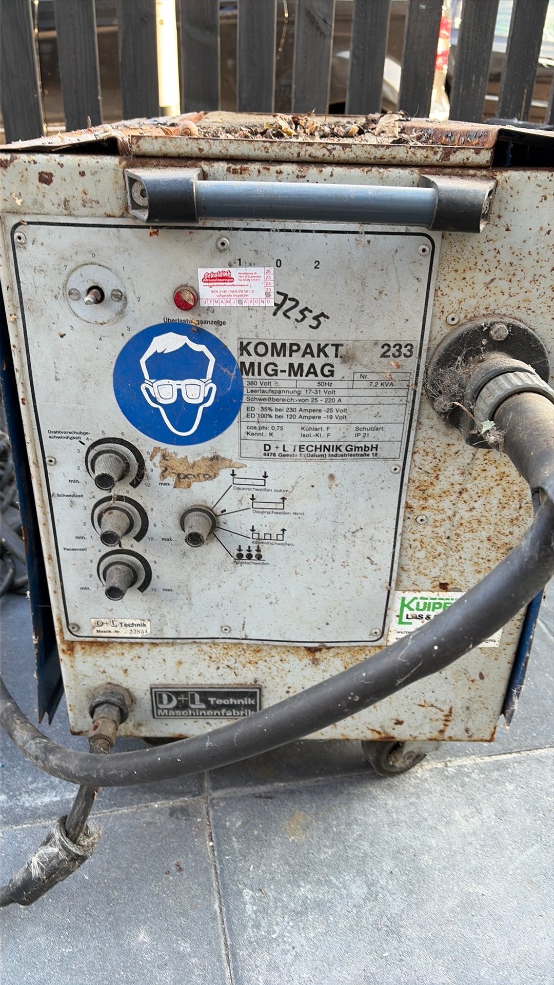 Kompakt mig mag, Ophalen of Verzenden, Zo goed als nieuw, Co2