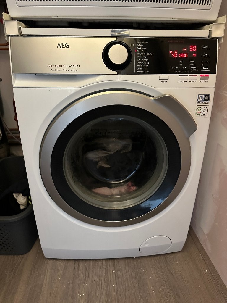 AEG 7000 SERIES LAVAMAT ProSteam Wasmachine, Witgoed en Apparatuur, Wasmachines, Ophalen, 1200 tot 1600 toeren, Gebruikt, 8 tot 10 kg