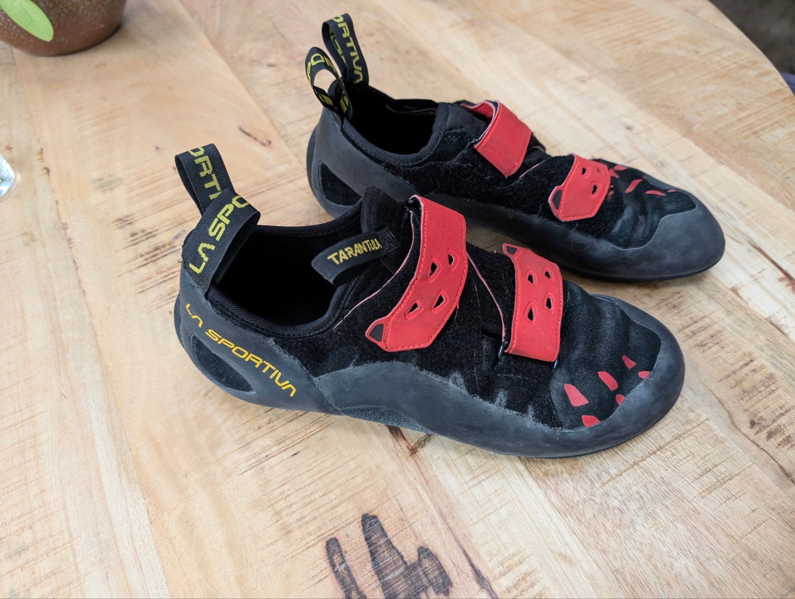 La Sportiva Tarantula Klimschoenen - Maat 45 1/2, Ophalen of Verzenden, Zo goed als nieuw, Klimsportschoenen