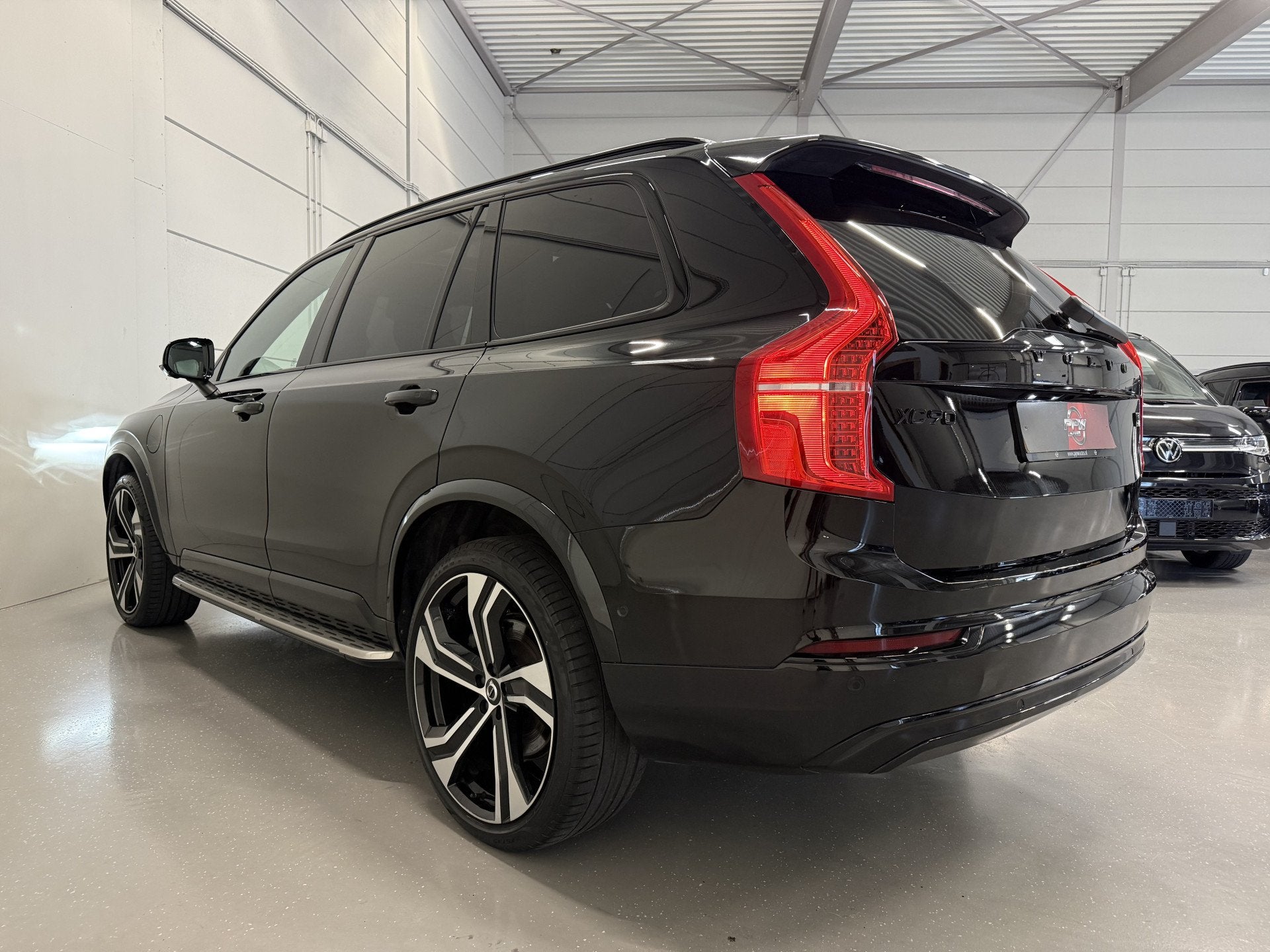 Foto 10 van Volvo XC90 T8 Recharge AWD R-Design PANO/B&W/TREKHAAK/360CAM