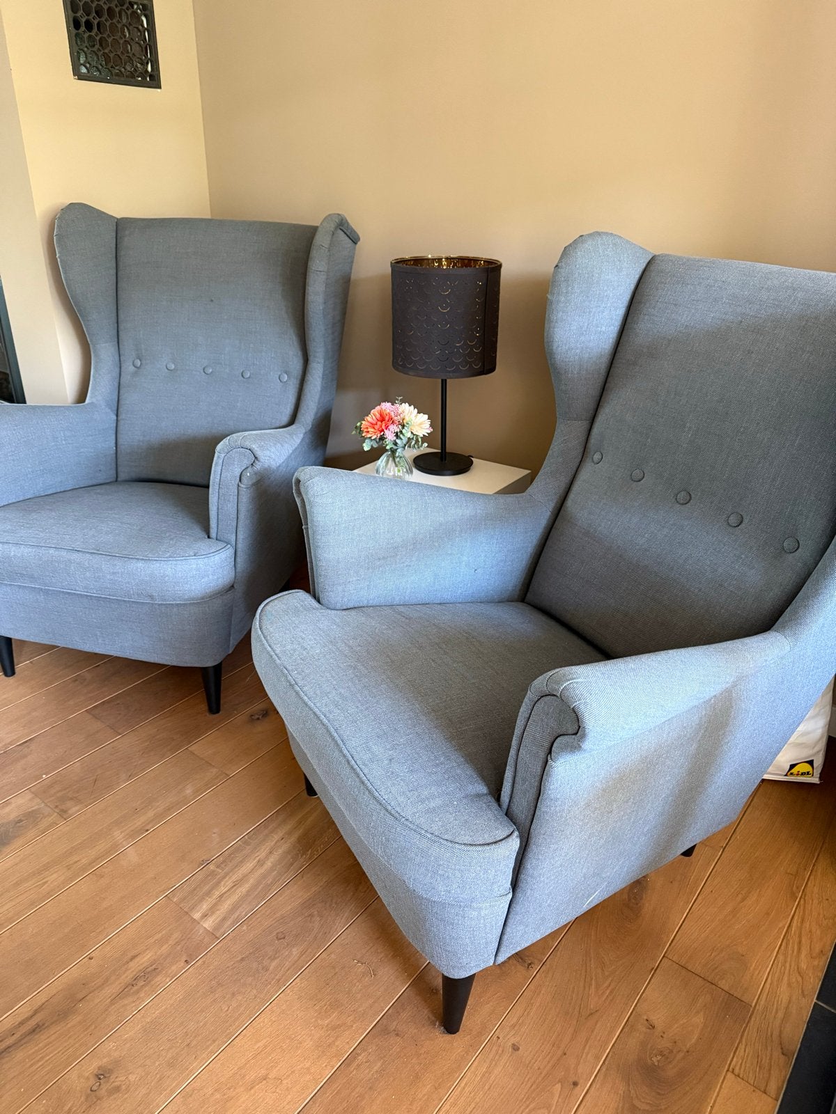 Set van 2 comfortabele stoffen fauteuils (Ikea Strandmon), Ophalen, 75 tot 100 cm, Zo goed als nieuw, Stof
