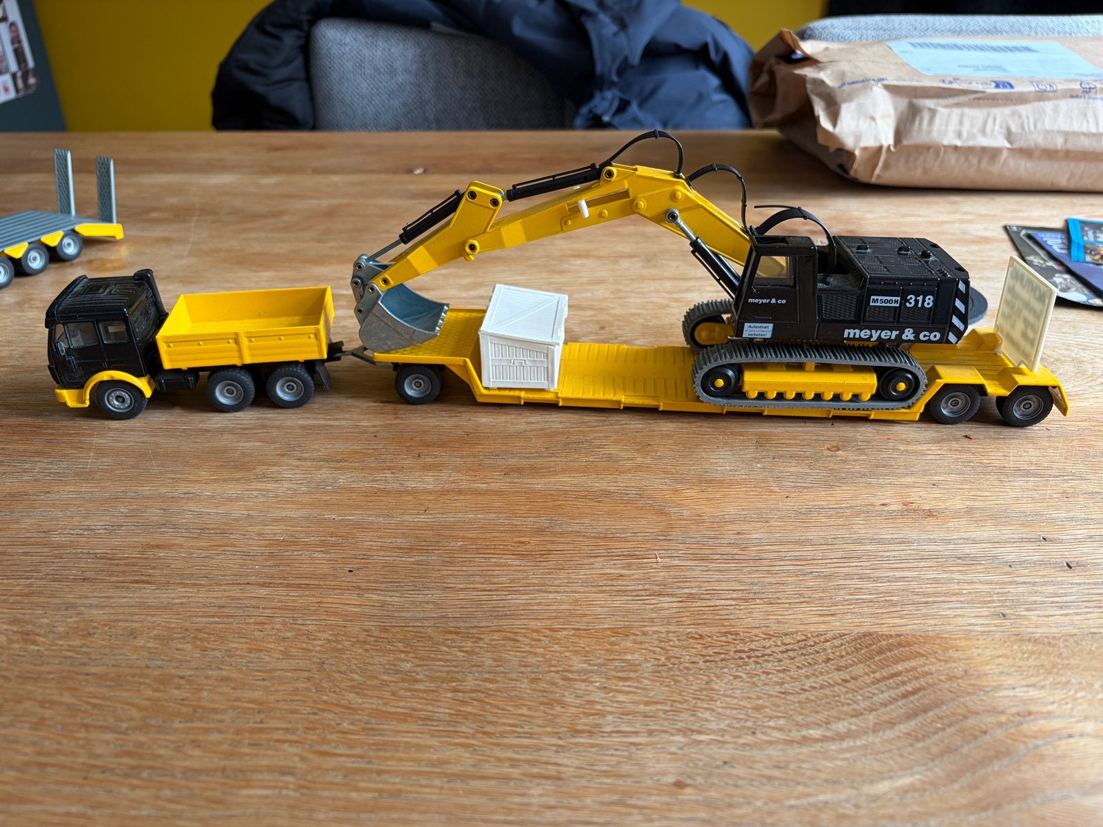 Siku 4111 dieplader met graafmachine, Ophalen of Verzenden, Zo goed als nieuw, Bus of Vrachtwagen