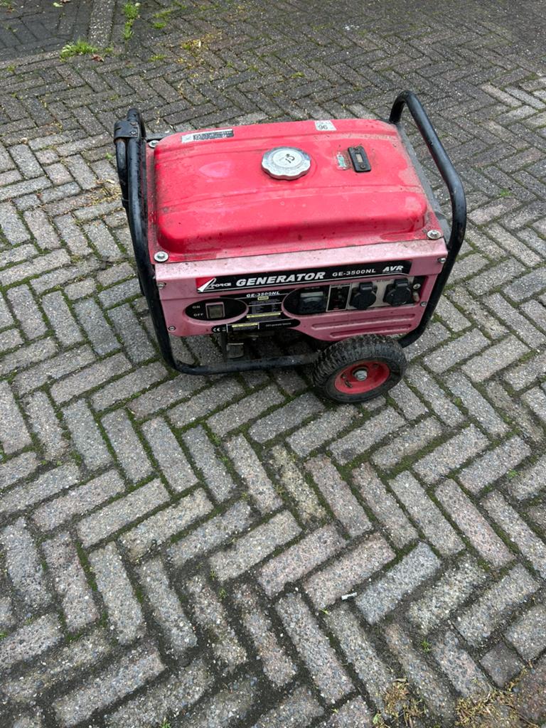 Agregraat 2stuks, 100 liter of meer, Ophalen of Verzenden, Zo goed als nieuw, Minder dan 200 liter/min