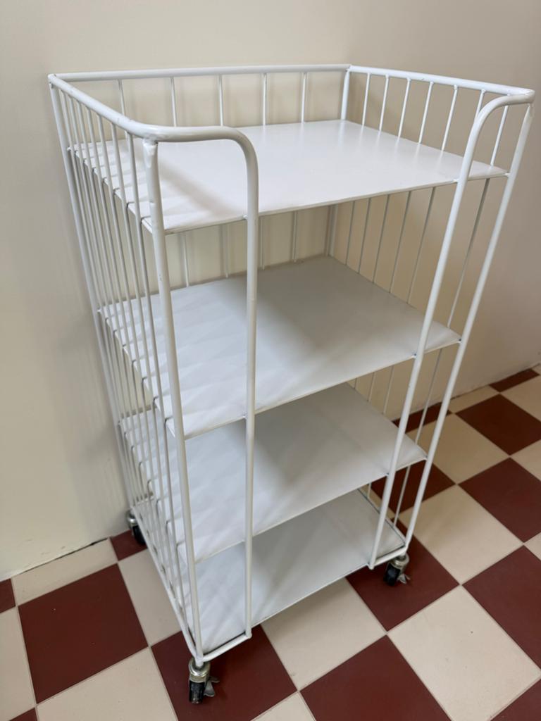 Wit Metalen Bakkerkastje Karwei, Huis en Inrichting, Ophalen, Gebruikt