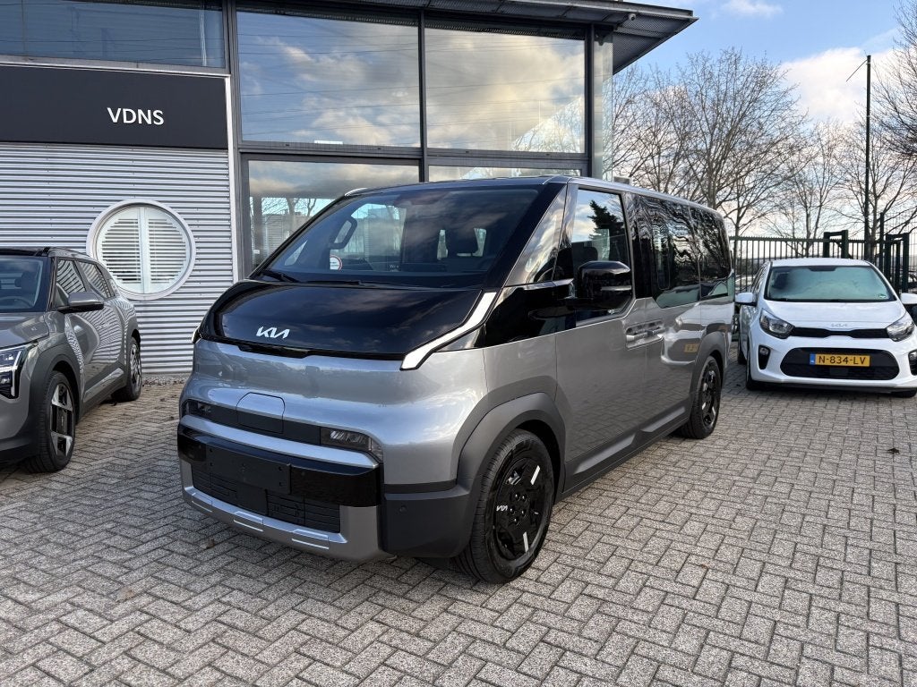 Kia PV5 Passenger Plus 71.2 kWh '' snel leverbaar '' actie p, Automaat, 0 cilinders, Kia, Zwart