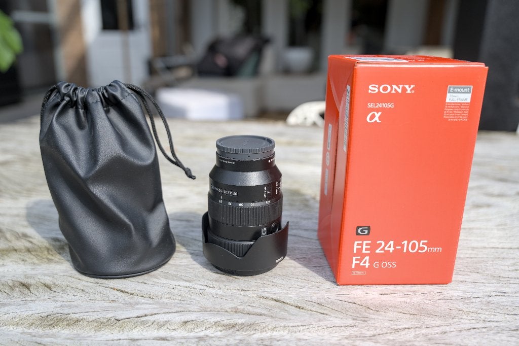 Sony FE 24-105mm F4 G OSS lens (SEL24105G) + Hoya UV filter, Audio, Tv en Foto, Fotografie | Lenzen en Objectieven, Sony E-mount
