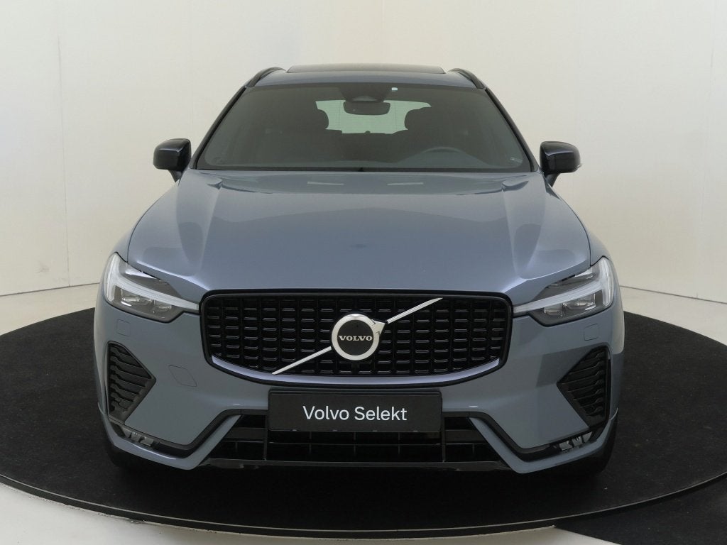 Volvo XC60 B4 R-Design | Panoramadak | Trekhaak | Carplay |, Auto's, Volvo, Automaat, 12 maanden, Gebruikt, 4 cilinders