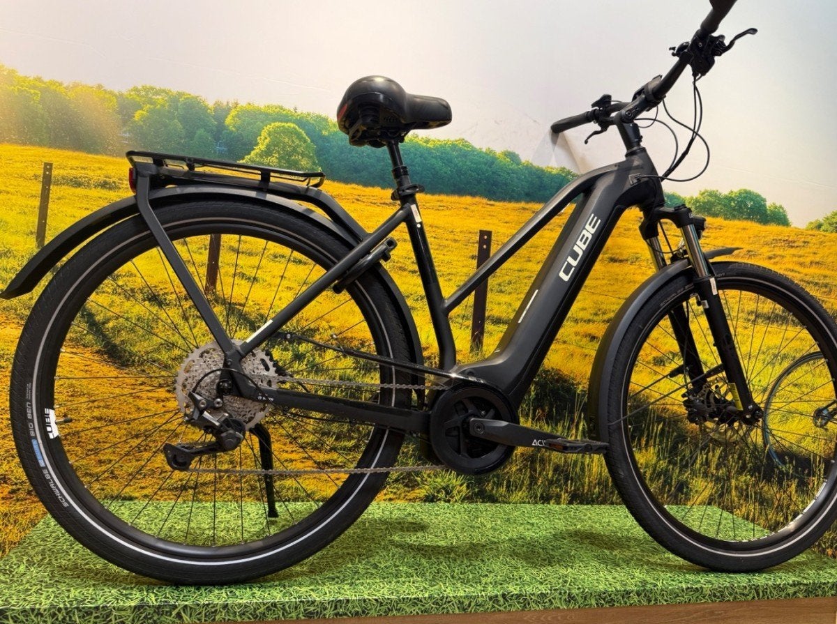 Cube TOURING HYBRID PRO 500 BLACK/WHITE 2021 Mixed, Gebruikt, -, -, -
