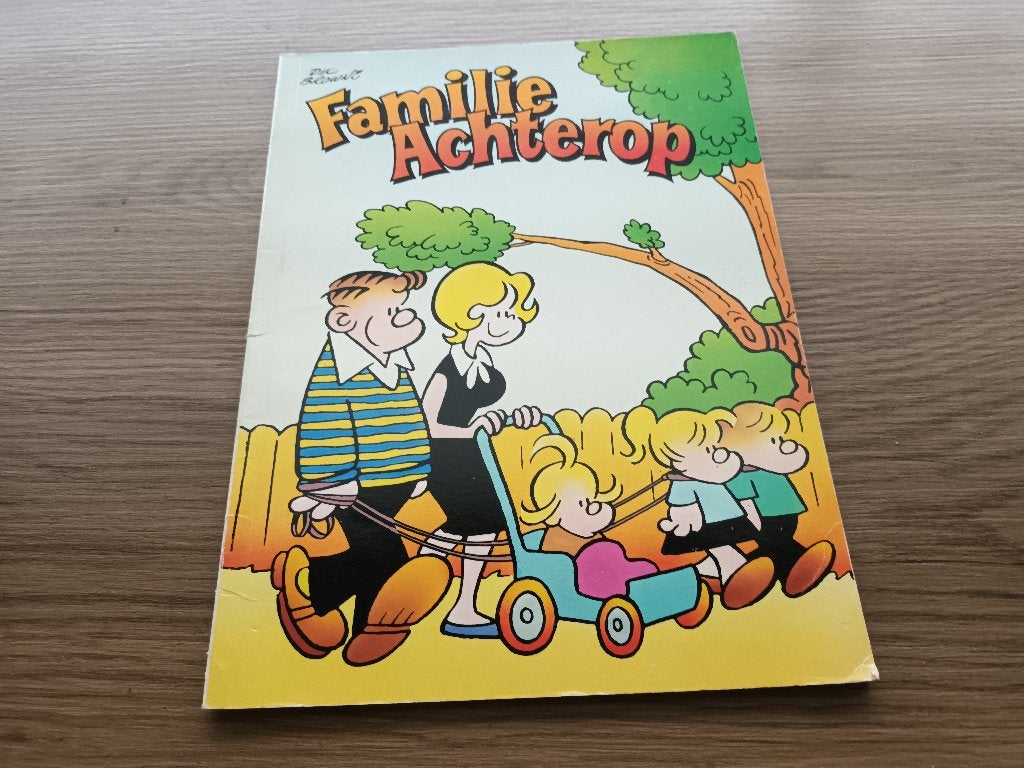 De Familie Achterop nr:2 1990, Boeken, Stripboeken, Eén stripboek, Ophalen of Verzenden, Gelezen