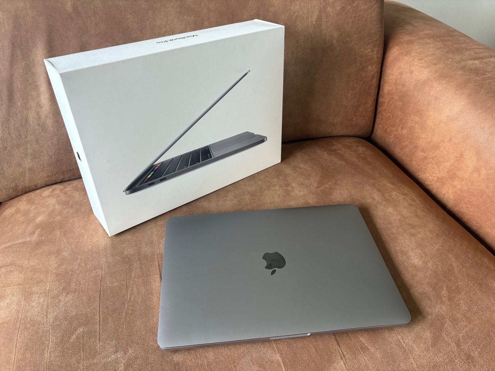 MacBook Pro 13 inch (2020) - Zo goed als nieuw, Computers en Software, Apple Macbooks, 2 tot 3 Ghz, Qwerty, 8 GB, 13 inch