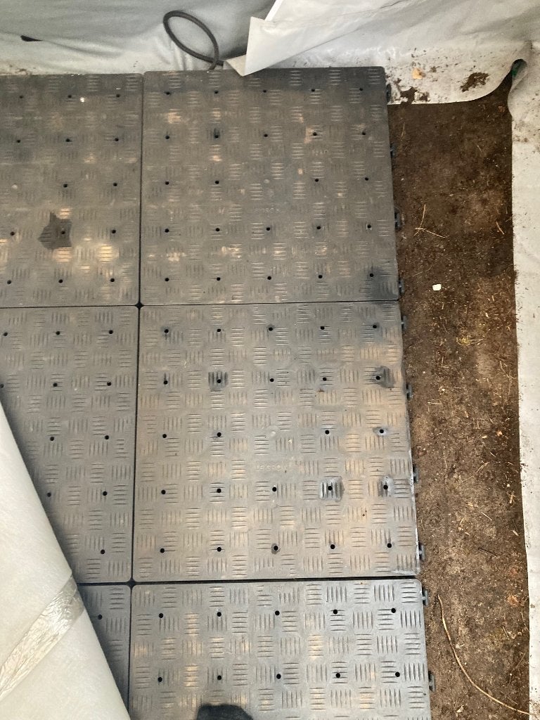 LEIGRO kunststof vloertegel zwart 50x50x5 voortent 76stuks, Caravans en Kamperen, Caravan accessoires, Ophalen, Gebruikt