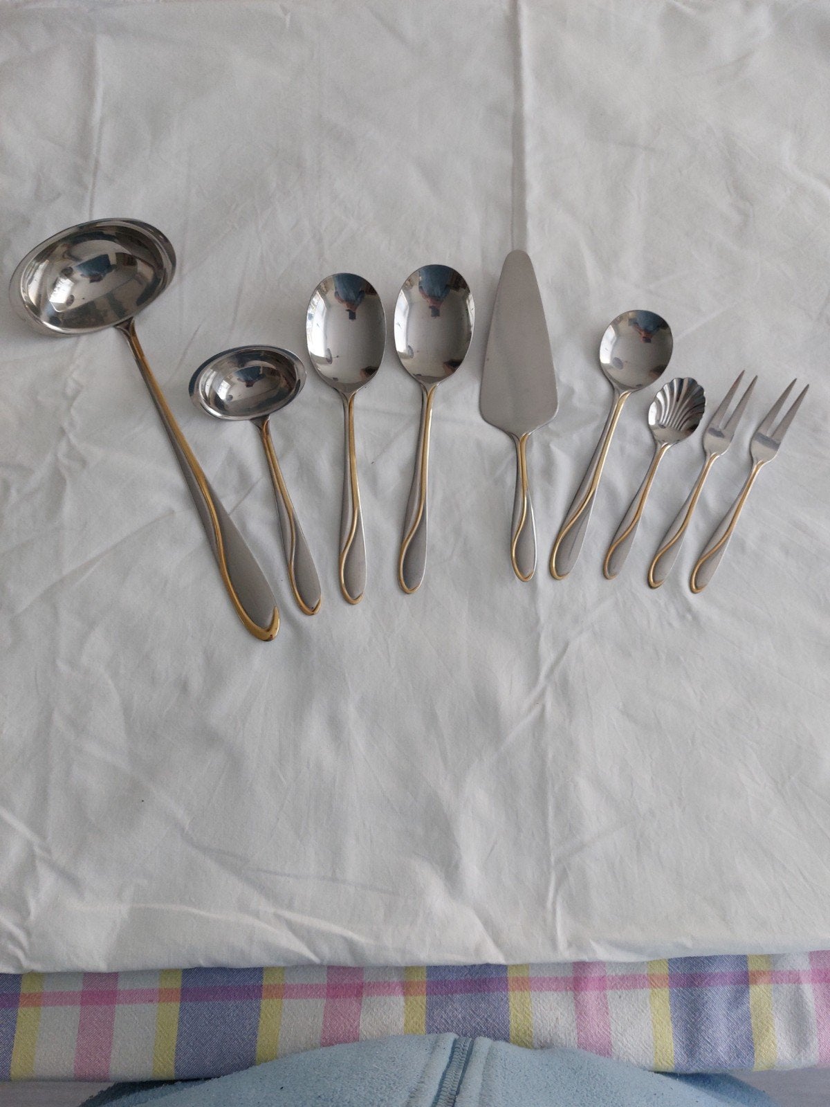 Uitgebreide bestekset Edelstaal Rostfrei met gouden accenten, Ophalen, Bestekset, Nieuw, Rvs of Chroom