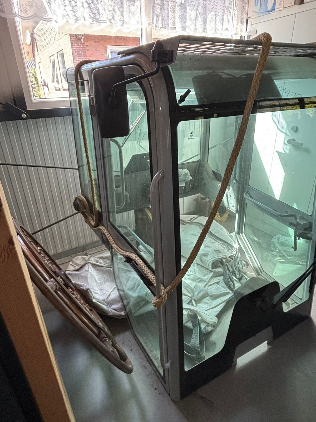 Nieuwe Cabine!!! Weideman. Kraan.. Shovel..Tractor  €1125 .-, Ophalen