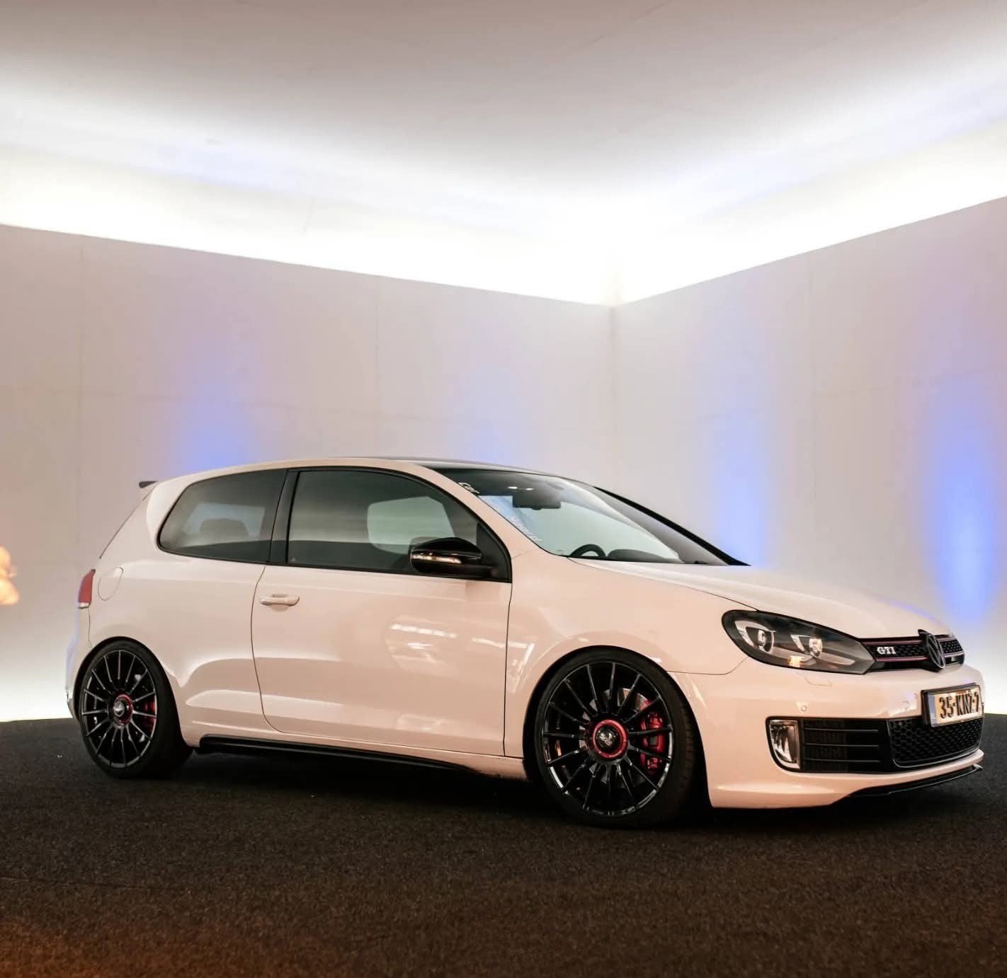 Volkswagen Golf 2.0 GTI 155KW DSG 2010 Wit, 4 cilinders, Wit, 1314 kg, 211 pk