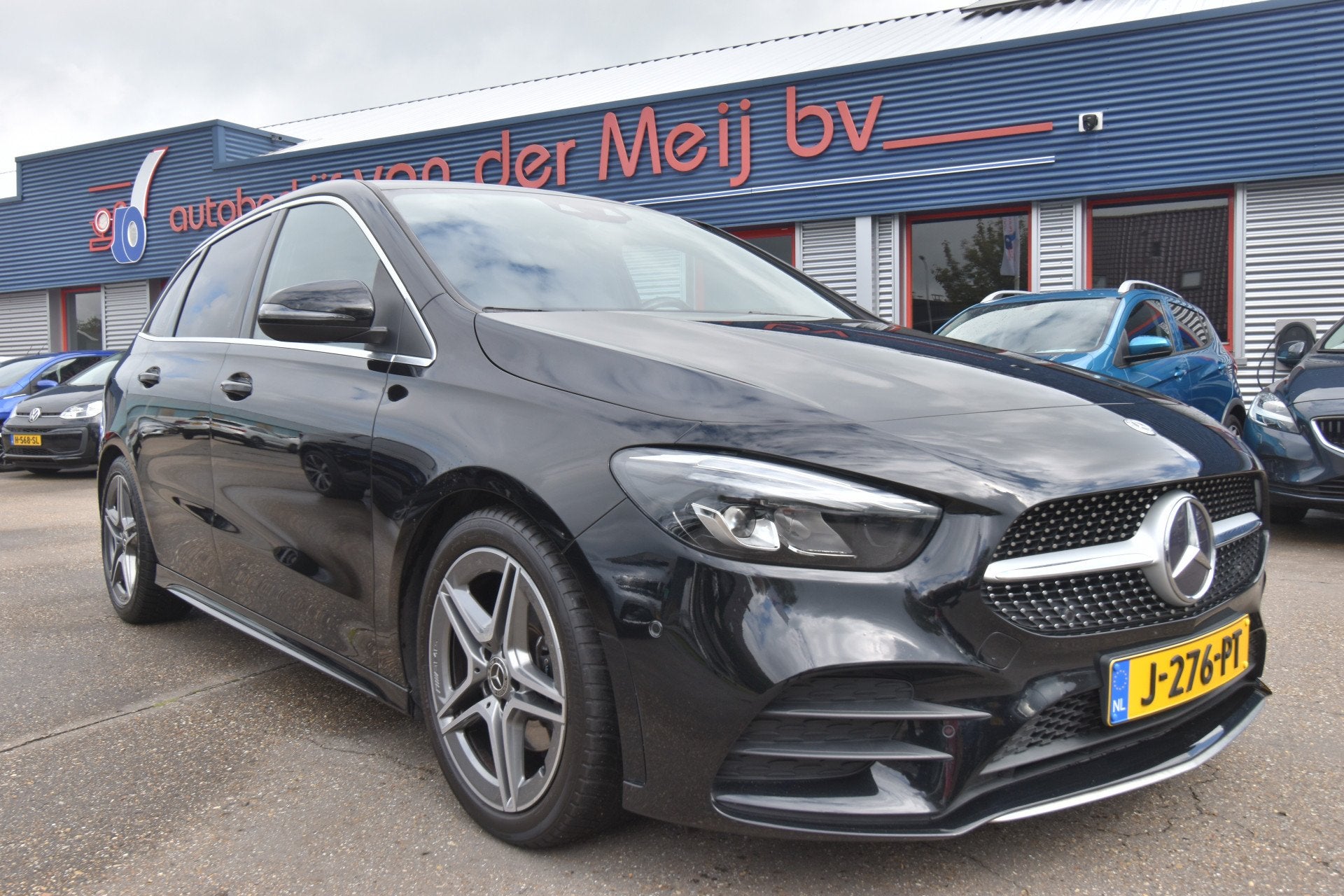 Mercedes-Benz B-Klasse 180 Business Solution AMG , TREKHAAK, 136 pk, Gebruikt, 4 cilinders, 700 kg