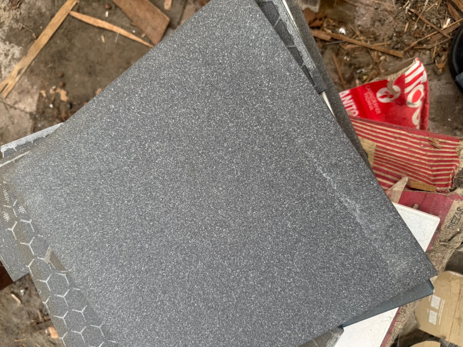 Tegels, Ophalen, Zo goed als nieuw, Minder dan 5 m², 20 tot 40 cm