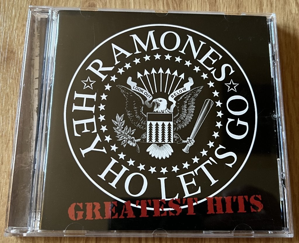CD Ramones - Greatest Hits, Ophalen of Verzenden, Zo goed als nieuw, Poprock