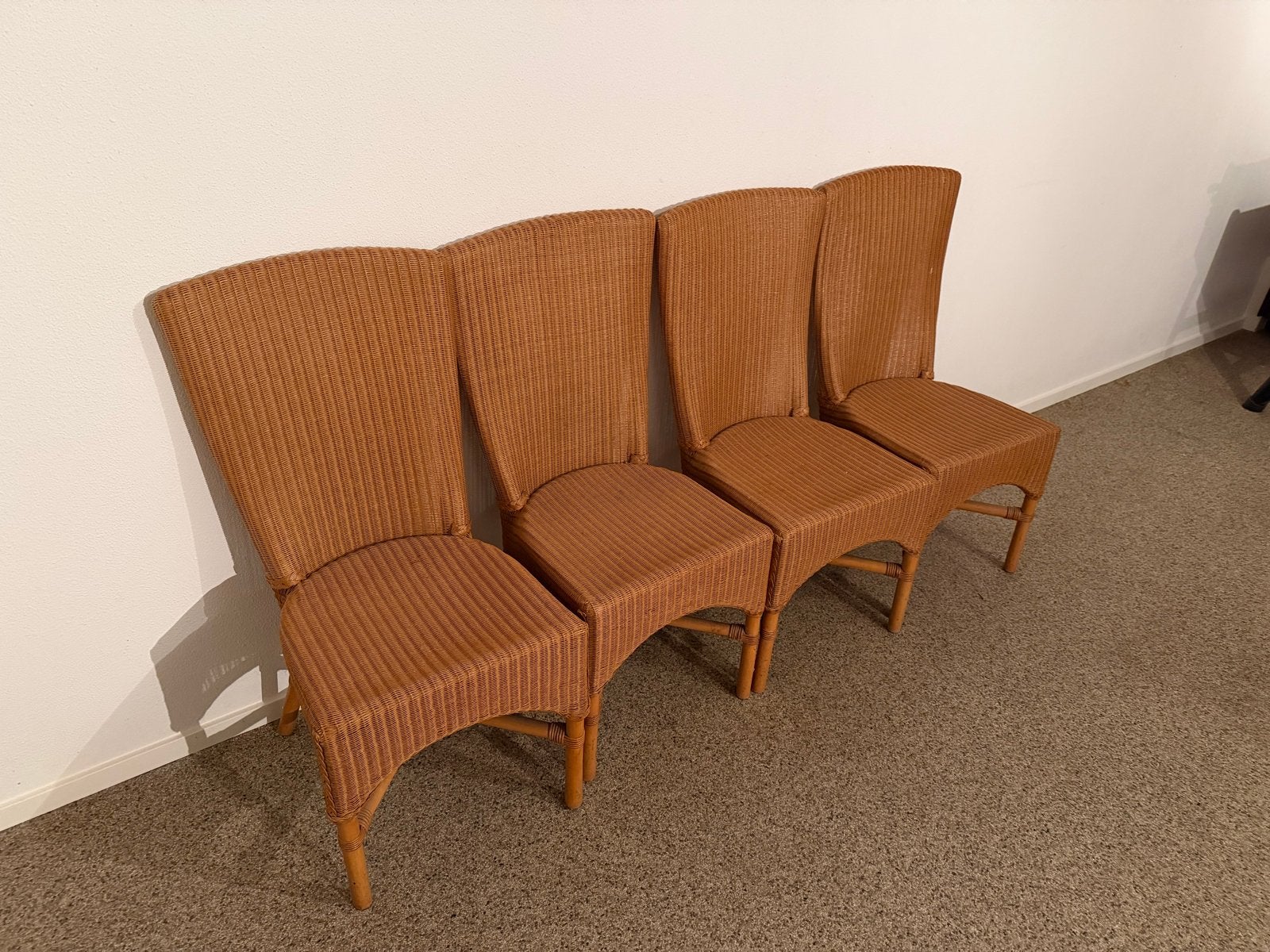 Set van 4 mooie rieten stoelen, Huis en Inrichting, Stoelen, Ophalen, Gebruikt, Bruin, Riet of Rotan