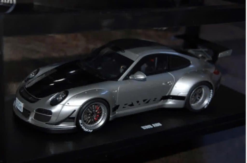 1:18 PORSCHE 911 RWB ABU DHABI GT SPIRIT GT483 in doos WRH, Verzenden, Zo goed als nieuw, Auto, Overige merken