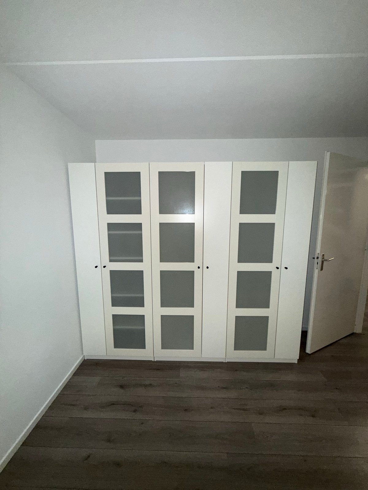 IKEA Pax kledingkast 225x200 met deuren en planken, Ophalen, 200 cm of meer, Zo goed als nieuw, Met deur(en)