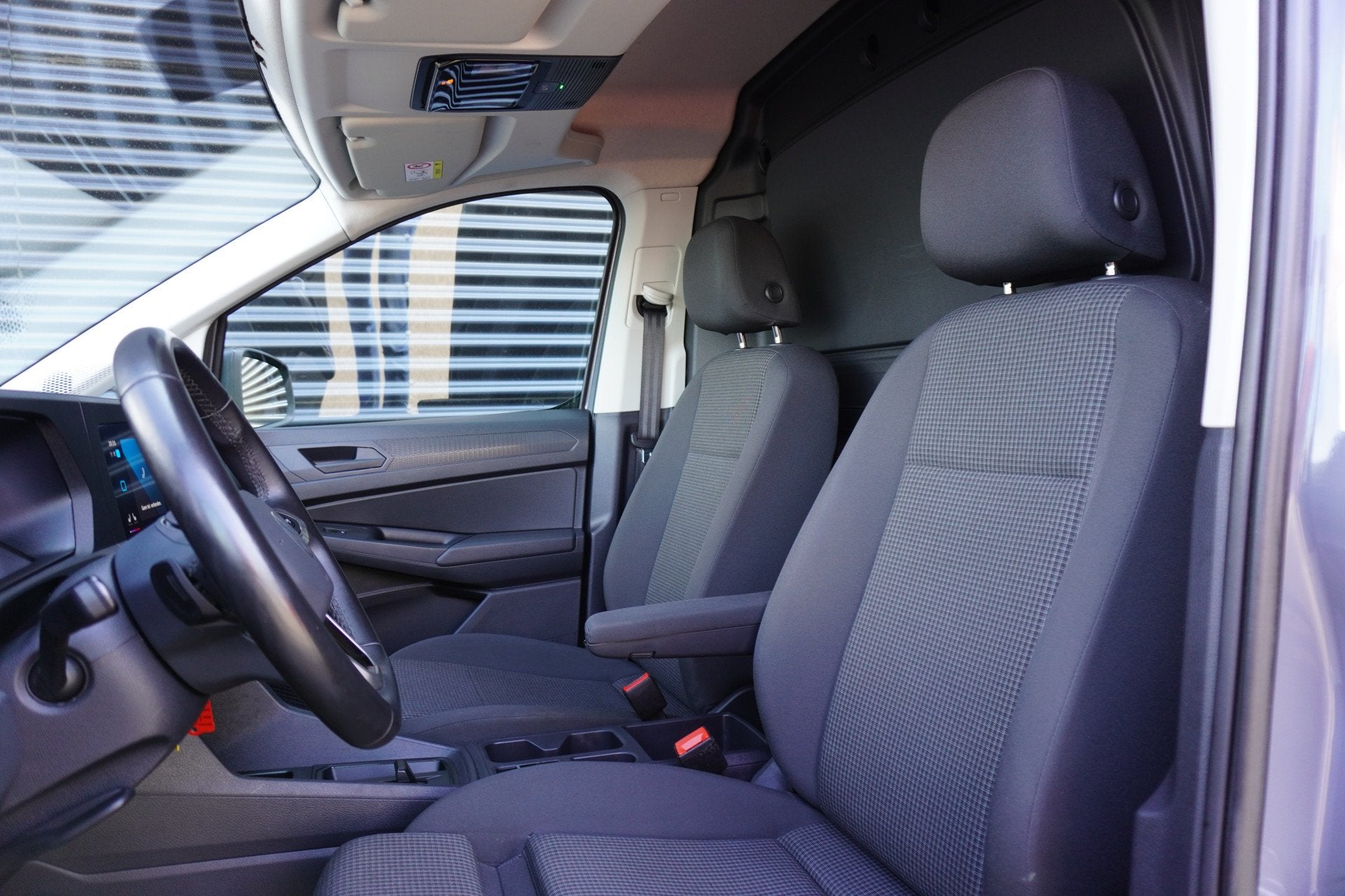 Volkswagen Caddy Cargo 1.5 TSI 115pk Benzine Automaat Naviga, 1373 kg, Euro 6, 4 cilinders, Volkswagen